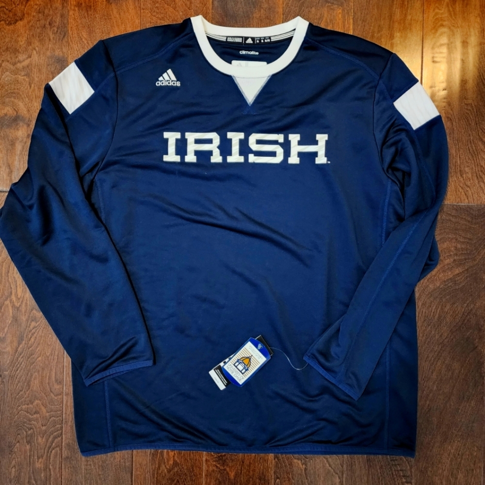 Adidas Notre dame fighting Irish pullover. Men's size XL